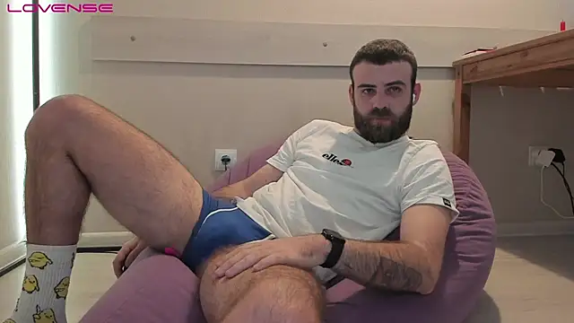 Snapshot of OtisRam chatting on February 5, 2025, 3:52 pm OtisRam online show from February 5, 2025, 3:52 pm