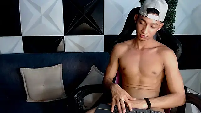 jose sexycumm online show from December 11, 2024, 12:33 am