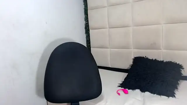 jose sexycumm online show from January 6, 2025, 7:45 pm