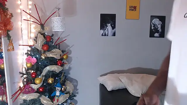 Snapshot of Kimandyuk chatting on December 31, 2024, 2:19 am Kimandyuk online show from December 31, 2024, 2:19 am