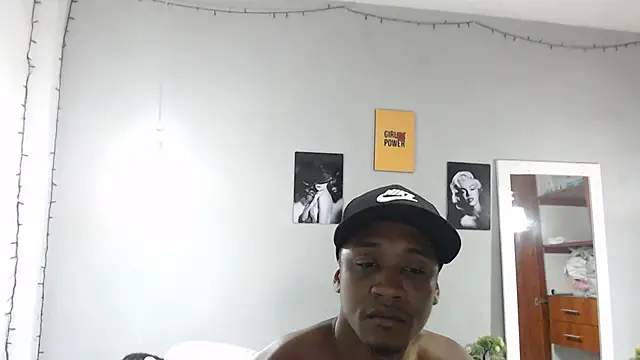 Snapshot of Kimandyuk chatting on January 11, 2025, 5:18 pm Kimandyuk online show from January 11, 2025, 5:18 pm