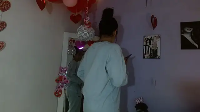 Snapshot of Kimandyuk chatting on February 15, 2025, 8:33 pm Kimandyuk online show from February 15, 2025, 8:33 pm