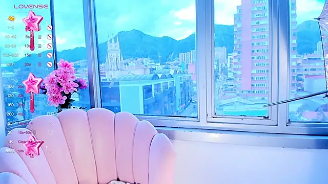 Snapshot of Megan_Lim chatting on December 23, 2024, 10:32 am Megan Lim online show from December 23, 2024, 10:32 am