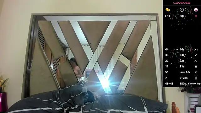 Snapshot of LILITH_TORRES1 chatting on January 12, 2025, 12:49 am LILITH TORRES1 online show from January 12, 2025, 12:49 am