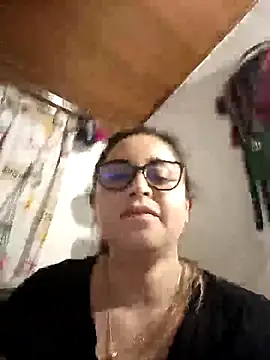 Snapshot of yajahil chatting on December 7, 2024, 4:53 am yajahil online show from December 7, 2024, 4:53 am