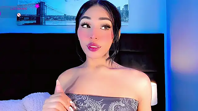 Snapshot of Valery_Sophiia chatting on February 8, 2025, 5:51 am Valery Sophiia online show from February 8, 2025, 5:51 am