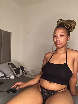 Snapshot of SZA_Doja chatting on December 2, 2024, 10:01 pm SZA Doja online show from December 2, 2024, 10:01 pm