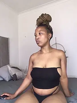 Snapshot of SZA_Doja chatting on December 7, 2024, 1:18 pm SZA Doja online show from December 7, 2024, 1:18 pm