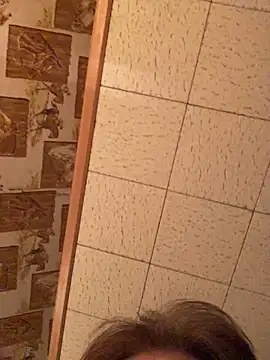 Tonybaloney1972 online show from December 17, 2024, 3:28 am