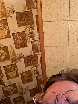 Tonybaloney1972 online show from September 18, 2025, 8:55 pm