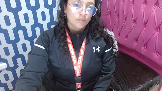 sarax ximena online show from March 6, 2025, 9:20 pm