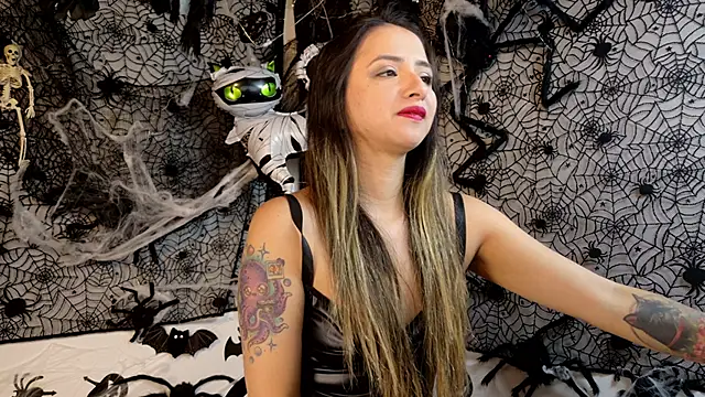 julietta   jackson online show from October 30, 2025, 7:03 pm