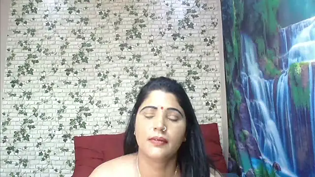 Snapshot of XIndianintimacy chatting on March 22, 2025, 1:43 am XIndianintimacy online show from March 22, 2025, 1:43 am