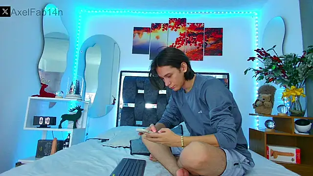 Snapshot of Alex_and_Fabian chatting on January 16, 2025, 6:48 pm Alex and Fabian online show from January 16, 2025, 6:48 pm