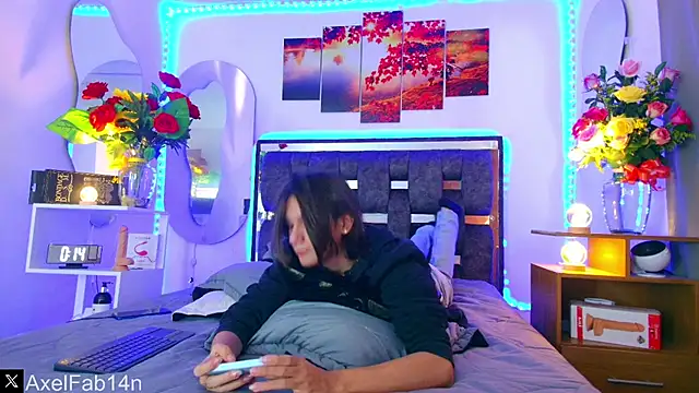 Snapshot of Alex_and_Fabian chatting on February 16, 2025, 6:43 pm Alex and Fabian online show from February 16, 2025, 6:43 pm