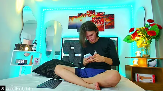 Snapshot of Alex_and_Fabian chatting on February 25, 2025, 6:31 pm Alex and Fabian online show from February 25, 2025, 6:31 pm