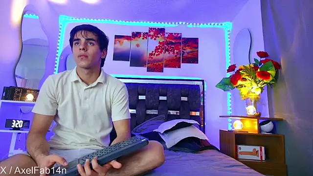 Snapshot of Alex_and_Fabian chatting on March 10, 2025, 9:18 pm Alex and Fabian online show from March 10, 2025, 9:18 pm