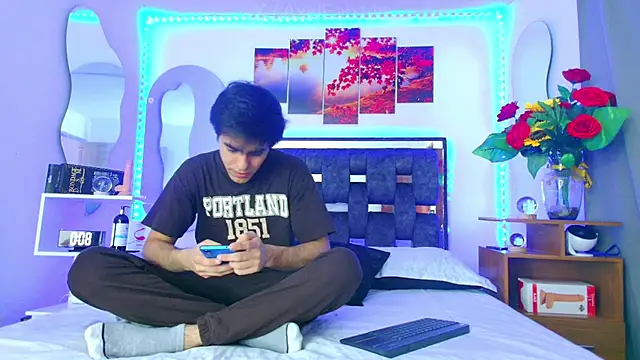 Snapshot of Alex_and_Fabian chatting on March 21, 2025, 6:51 pm Alex and Fabian online show from March 21, 2025, 6:51 pm