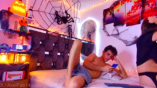 Snapshot of Alex_and_Fabian chatting on October 22, 2025, 8:52 pm Alex and Fabian online show from October 22, 2025, 8:52 pm