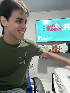 Snapshot of Alex_and_Fabian chatting on December 15, 2025, 3:55 am Alex and Fabian online show from December 15, 2025, 3:55 am