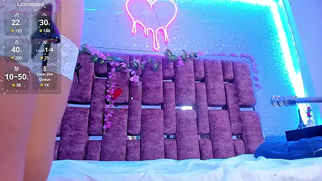 AlessiaDouce online show from March 11, 2025, 8:42 pm