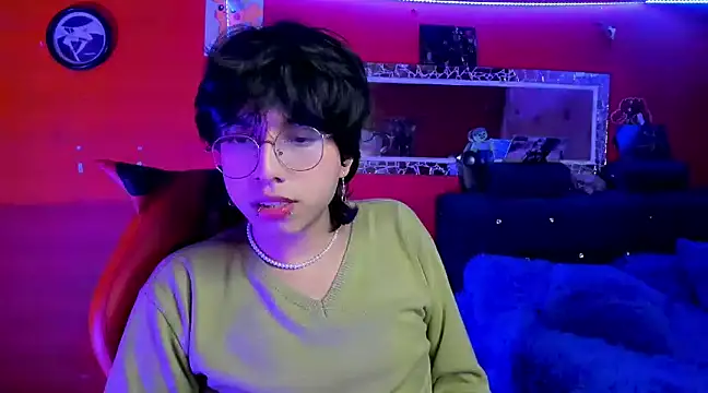 Snapshot of AnggelONfiree chatting on December 20, 2024, 5:14 am AnggelONfiree online show from December 20, 2024, 5:14 am