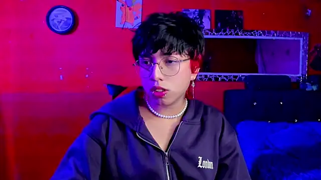 Snapshot of AnggelONfiree chatting on February 23, 2025, 6:07 am AnggelONfiree online show from February 23, 2025, 6:07 am