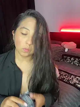 Snapshot of Isa_bel chatting on March 13, 2025, 2:27 am Isa bel online show from March 13, 2025, 2:27 am