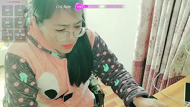 luoxuwen online show from January 21, 2025, 2:00 am