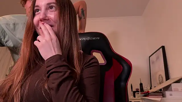 Snapshot of oypo chatting on October 17, 2025, 5:15 pm oypo online show from October 17, 2025, 5:15 pm