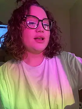 DaisyBooom online show from February 25, 2025, 7:03 pm