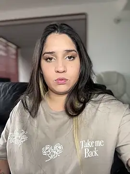 Snapshot of valentina_jonnes1 chatting on March 16, 2025, 9:37 pm valentina jonnes1 online show from March 16, 2025, 9:37 pm