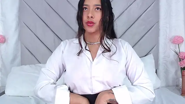 Snapshot of AnnaQueen_ chatting on March 7, 2025, 8:11 pm AnnaQueen online show from March 7, 2025, 8:11 pm