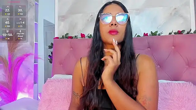 Snapshot of AnnaQueen_ chatting on September 24, 2025, 11:13 am AnnaQueen online show from September 24, 2025, 11:13 am