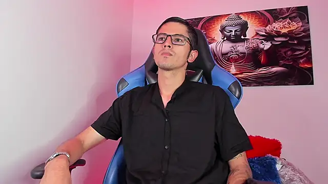 Snapshot of Ethan_Sai___ chatting on February 25, 2025, 5:58 pm Ethan Sai    online show from February 25, 2025, 5:58 pm