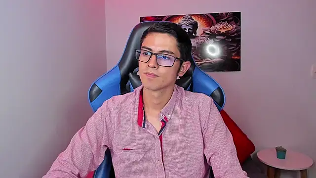 Snapshot of Ethan_Sai___ chatting on February 27, 2025, 1:38 am Ethan Sai    online show from February 27, 2025, 1:38 am