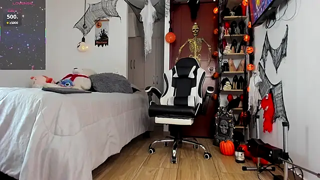 SophieBaker   online show from October 30, 2025, 6:48 am