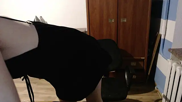 Snapshot of Butterfly_Lily chatting on March 15, 2025, 4:10 pm Butterfly Lily online show from March 15, 2025, 4:10 pm