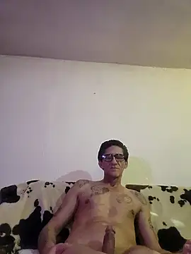 Snapshot of Zgodanilep chatting on February 1, 2025, 7:44 pm Zgodanilep online show from February 1, 2025, 7:44 pm