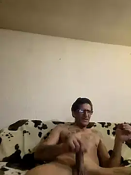 Snapshot of Zgodanilep chatting on February 4, 2025, 10:45 pm Zgodanilep online show from February 4, 2025, 10:45 pm