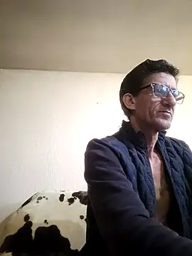 Snapshot of Zgodanilep chatting on February 7, 2025, 11:01 am Zgodanilep online show from February 7, 2025, 11:01 am