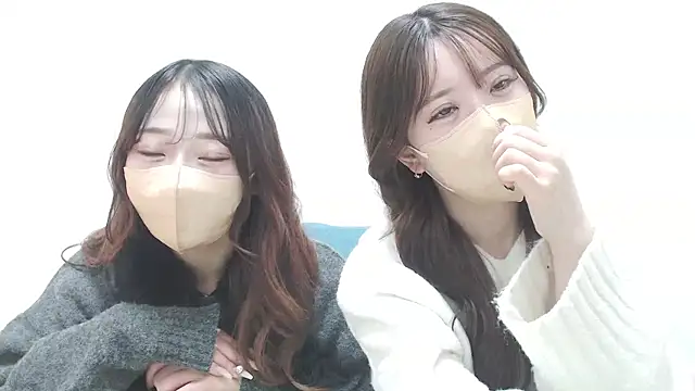 Snapshot of LOVE_MOMO_LOVE chatting on February 10, 2025, 11:36 am LOVE MOMO LOVE online show from February 10, 2025, 11:36 am