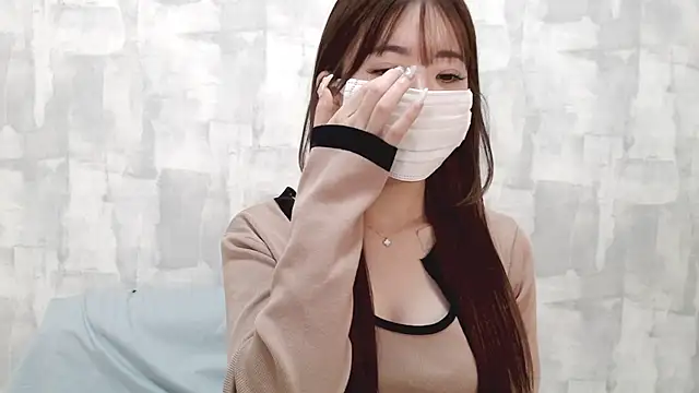 Snapshot of LOVE_MOMO_LOVE chatting on October 17, 2025, 11:46 am LOVE MOMO LOVE online show from October 17, 2025, 11:46 am