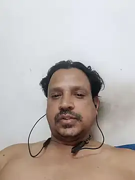 Snapshot of Raj1043 chatting on January 13, 2025, 11:27 pm Raj1043 online show from January 13, 2025, 11:27 pm