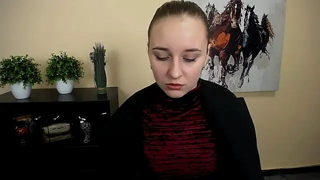 Snapshot of _Nicole_new chatting on November 2, 2025, 9:33 am  Nicole new online show from November 2, 2025, 9:33 am