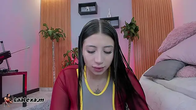 Aixaa charles online show from November 2, 2025, 12:07 pm