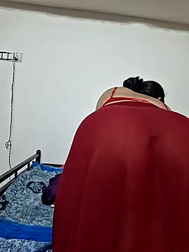 your fantecy1 online show from December 4, 2025, 8:28 pm