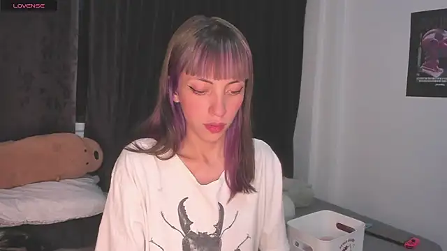 Snapshot of MiaGoth_ chatting on September 24, 2025, 3:10 am MiaGoth online show from September 24, 2025, 3:10 am