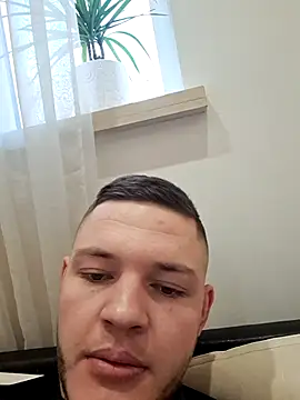 Yourbadboy69rrr online show from December 1, 2025, 6:18 am