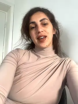 Snapshot of EmaSkyes chatting on October 22, 2025, 6:46 am EmaSkyes online show from October 22, 2025, 6:46 am